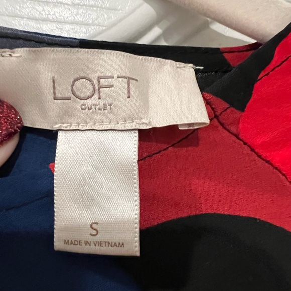 LOFT Red and Blue Ruffled Long Sleeved Blouse Size S - Picture 3 of 3